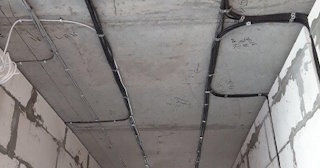 Прокладка электропроводки в коробах от ЭлектроЛга в Луге - от 1563 рублей